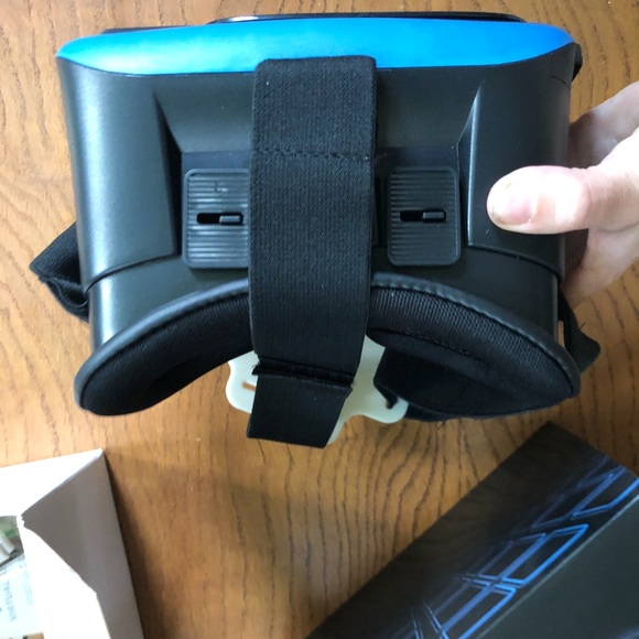 BNext VR head Set - Picture 6 of 9